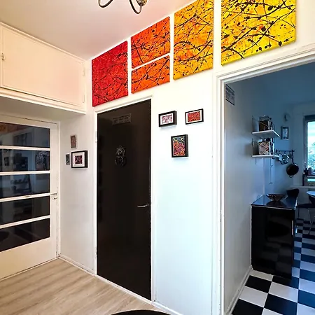 Artistic Kallio Apartment Helsinki Exterior photo
