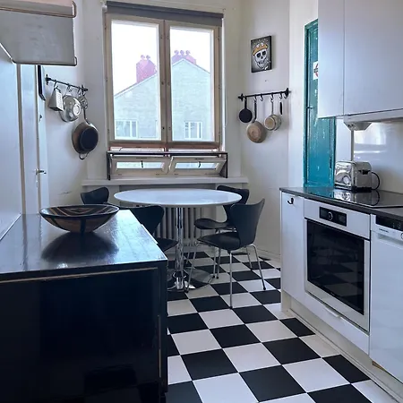 Artistic Kallio Apartment Helsinki Exterior photo